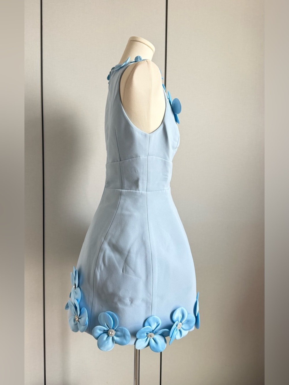 Bronx and Banco Powder Blue Floral Plunge Mini Dress - Picture 2 of 7